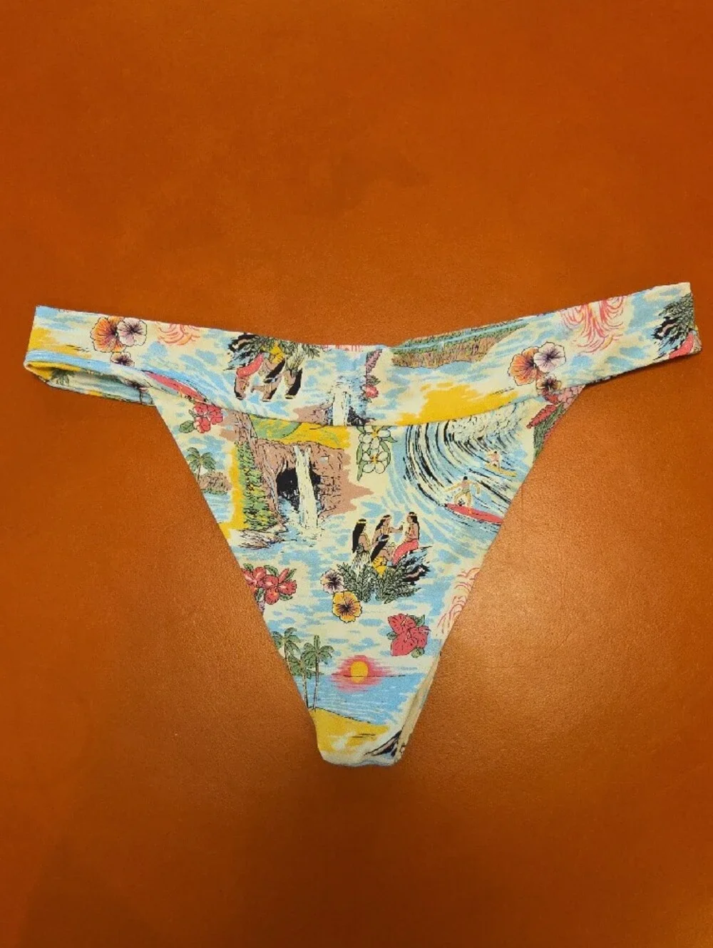 Frankie's Bikinis Bottom Hawaii Aloha Floral Volcano Size XL NWOT